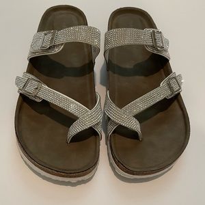 EUC Madden Girl Brycee sandal with crystals